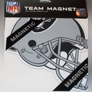 Las Vegas Raiders Team Heavy Duty Indoor Outdoor Magnet